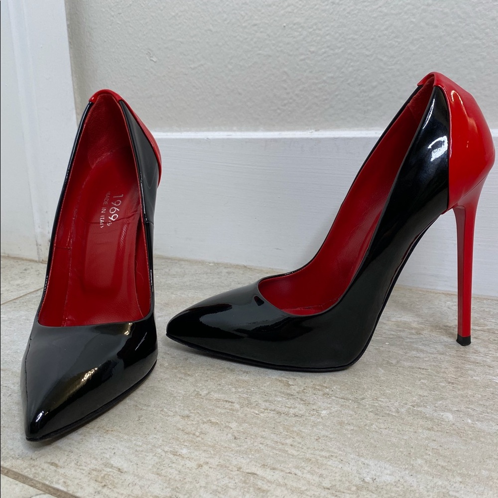 ITALIA BOUTIQUE 1969 HIGH HEELS PUMPS